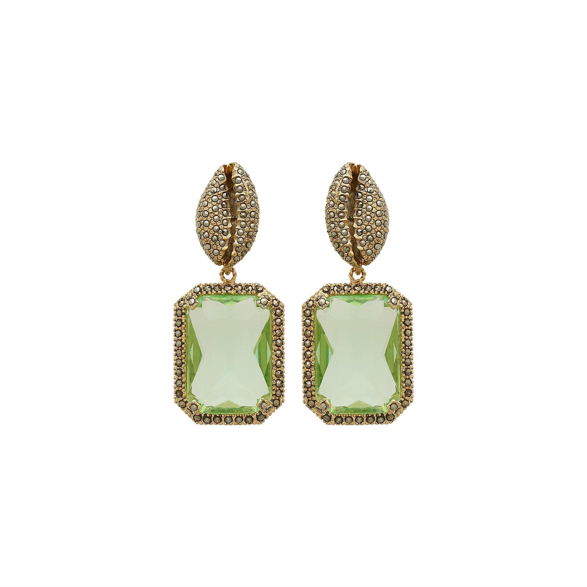 Arete concha calilla gold + Drop baguette gold Arete + Drop de Joyería Regina Castillo
