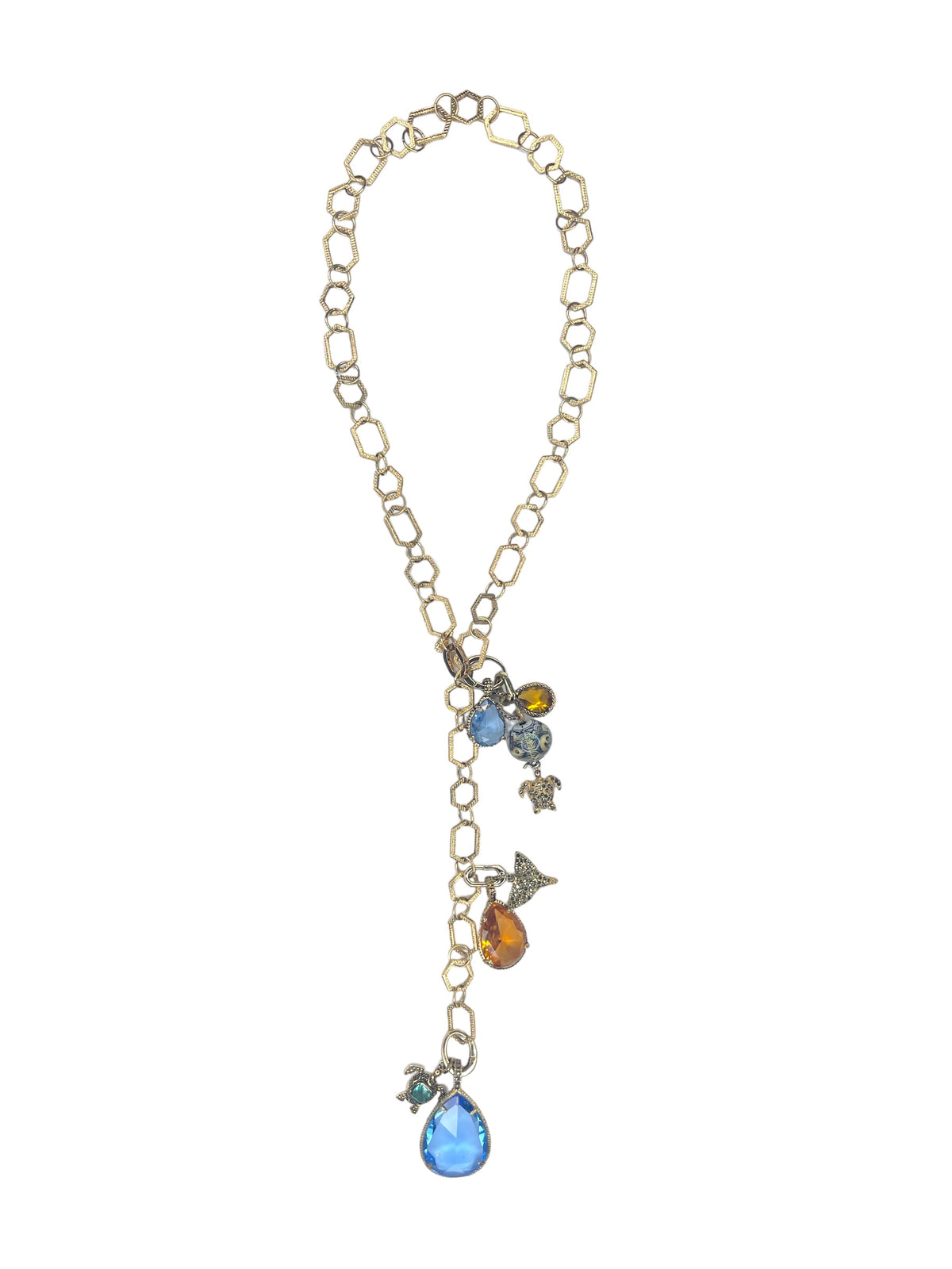 COLLAR COLMENA CON DIJE BALLENA Collares de Joyería Regina Castillo