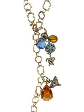 COLLAR COLMENA CON DIJE BALLENA Collares de Joyería Regina Castillo