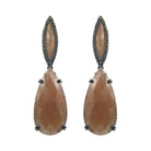 Arete Xochi + Drop Piedra Luna durazno (desmontables) Arete + Drop de Joyería Regina Castillo