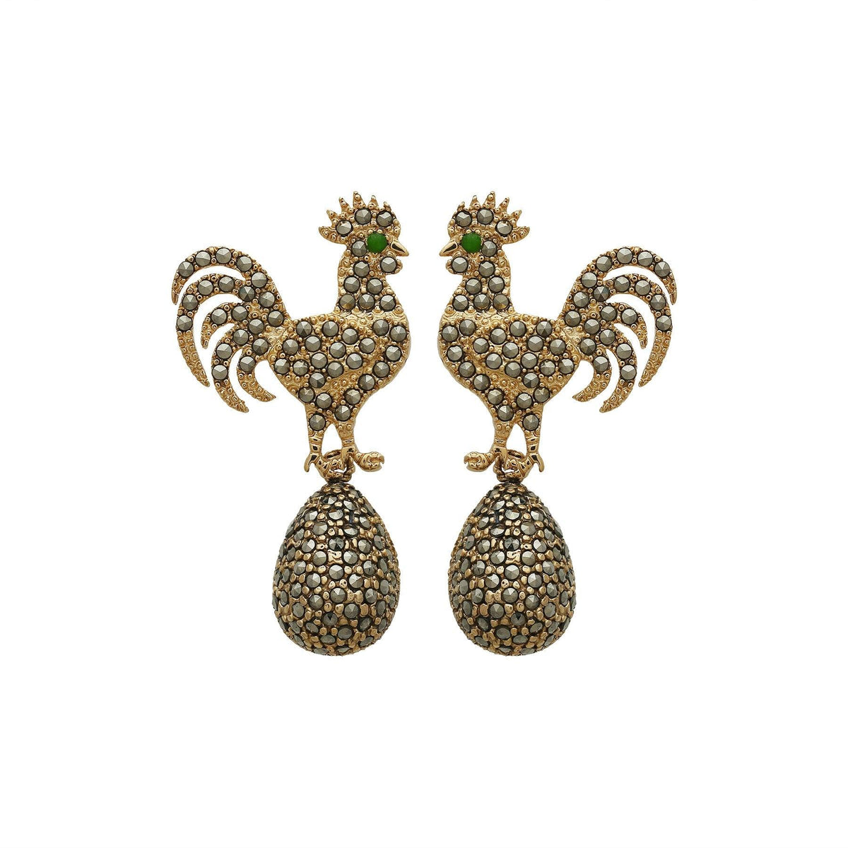 Arete gallo claudio gold + Drop huevo gold Arete + Drop de Joyería Regina Castillo